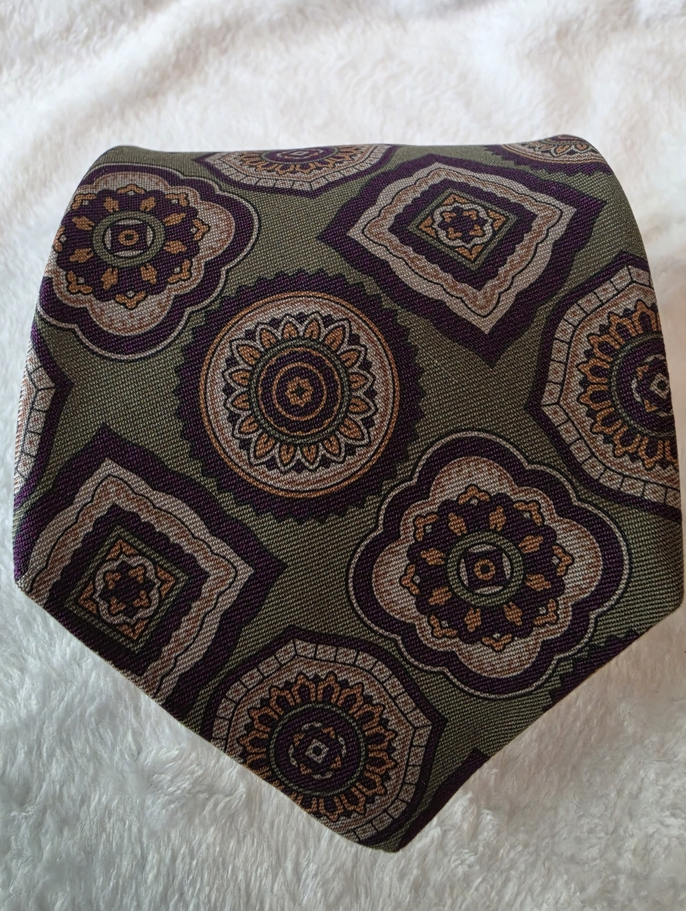 Vintage Bert Pulitzer Silk Foulard Tie Green Medallion Classic